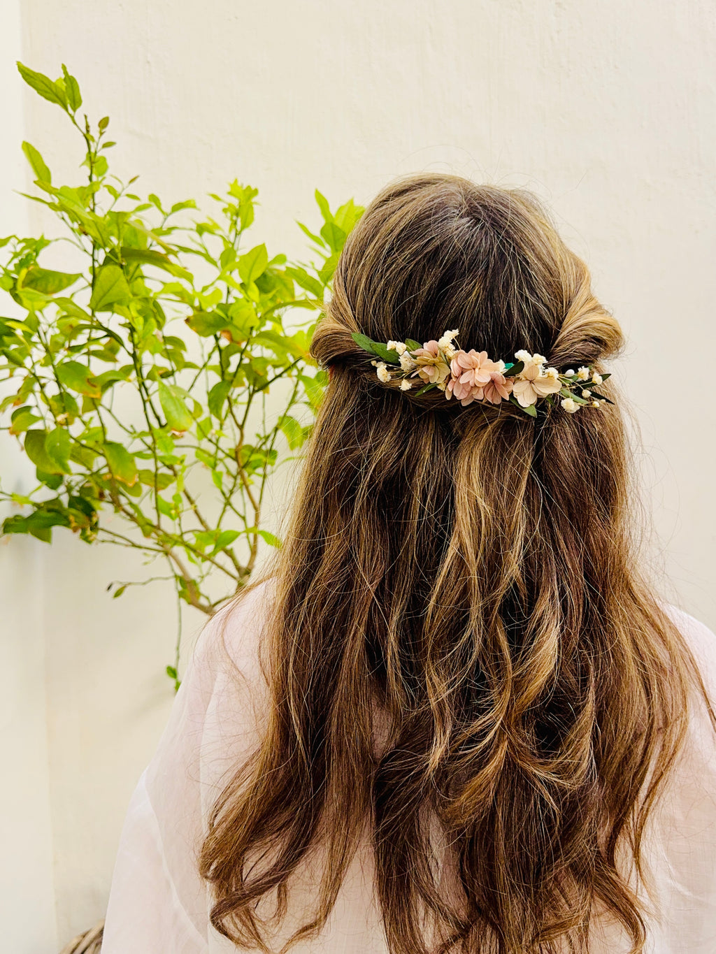 Tocado novia artesanal hortensias preservadas Menorca